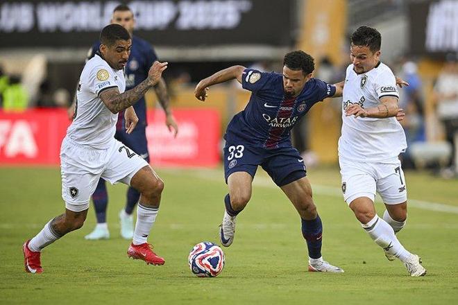 世俱杯-KK幸运球阿什拉夫破门巴黎2-0以小组头名出线的简单介绍