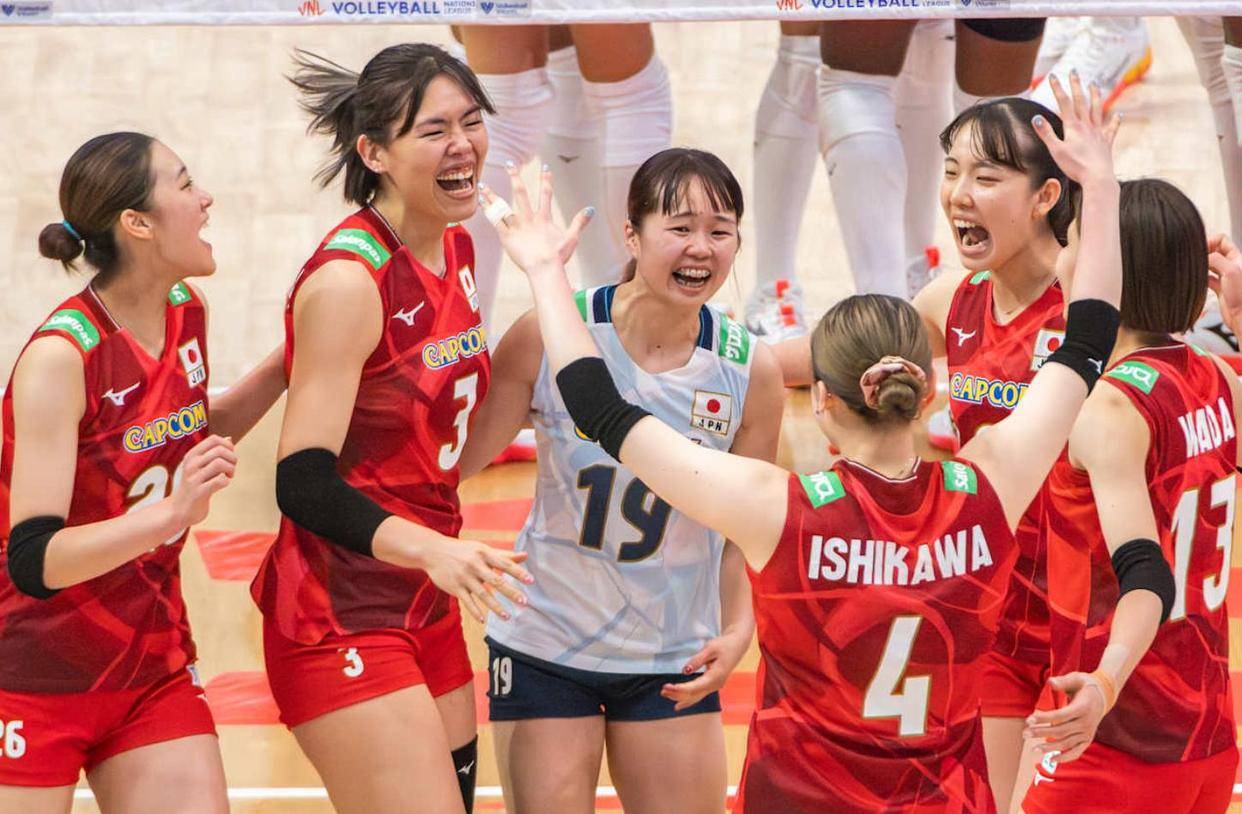 世联赛-中国女排被日本反超跌第6意大利榜首