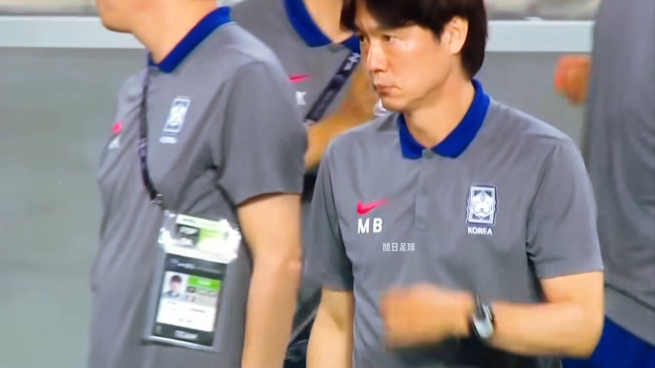 东亚杯-中国香港男足0-2韩国遭两连败末轮对阵国足的简单介绍