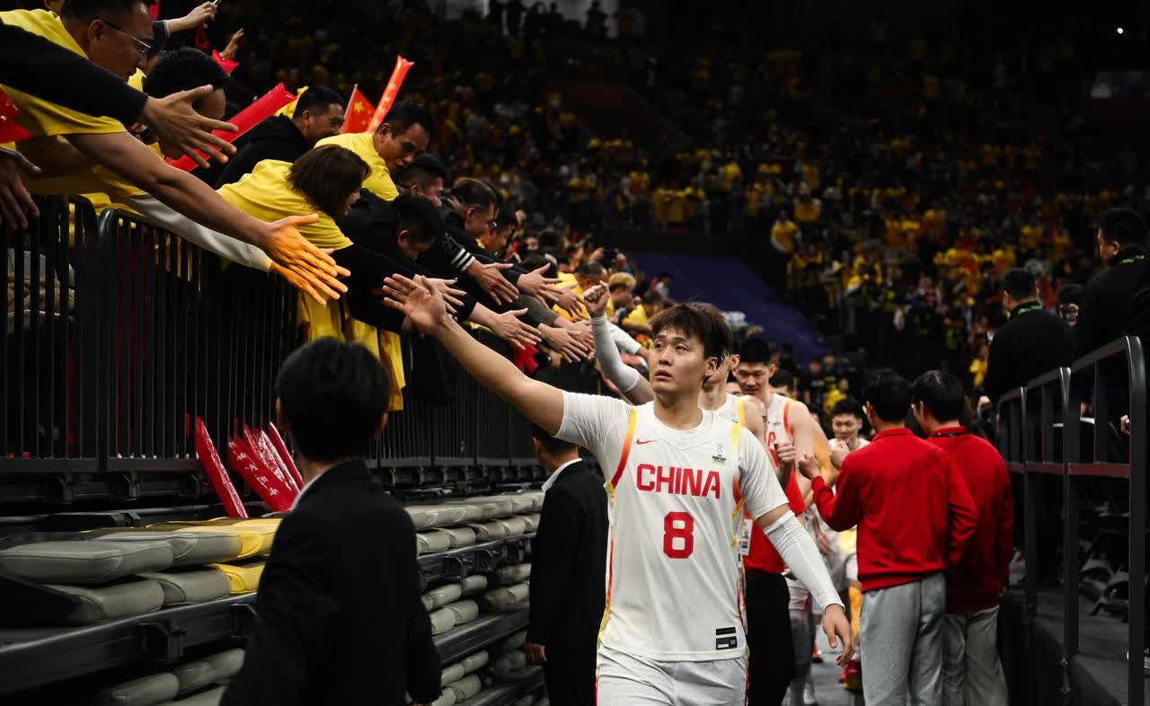 包含男篮亚预赛集锦回顾：曾凡博14分8篮板，中国大胜关岛的词条